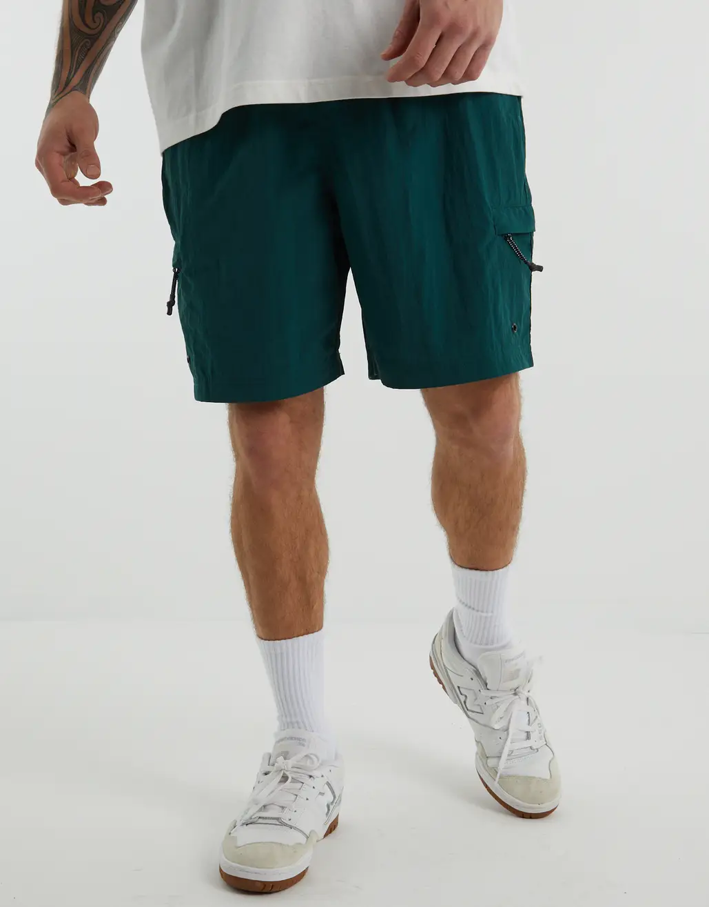 NYLON CARGO SHORTS IN GREEN